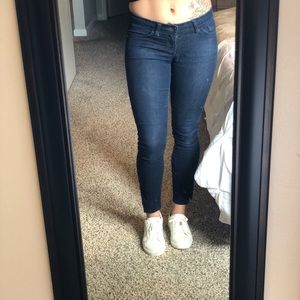 Guess sz 27 skinny ankle jeans